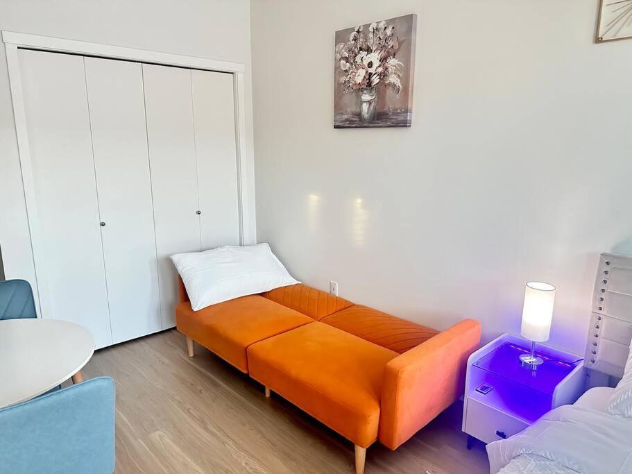 Modern Downtown Tacoma: King Suite with Netflix & Rooftop Exterior photo