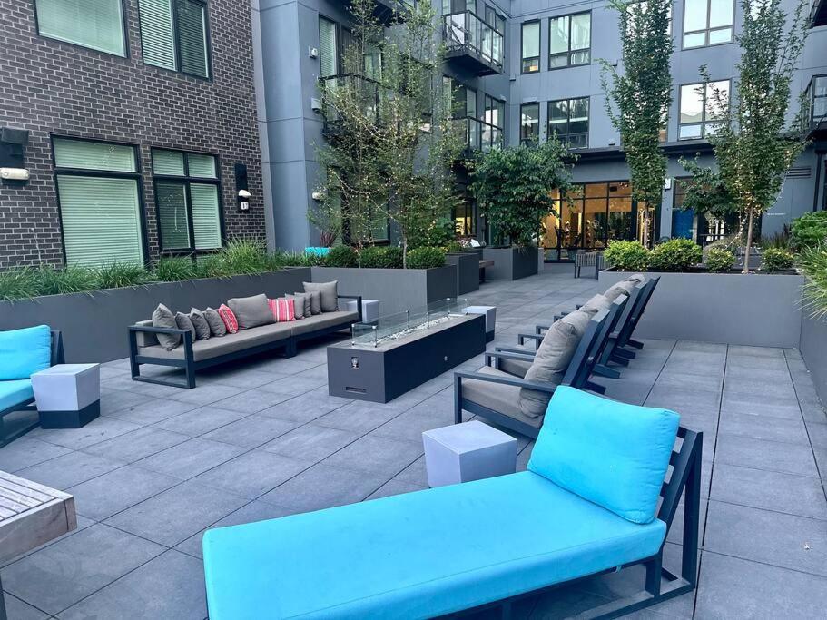Modern Downtown Tacoma: King Suite with Netflix & Rooftop Exterior photo